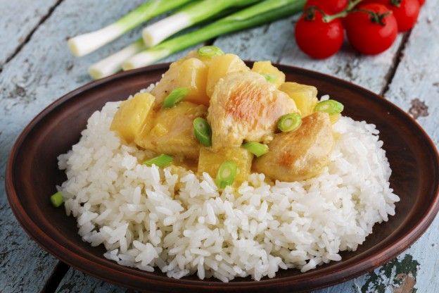 Curry mit Hühnchen und Ananas