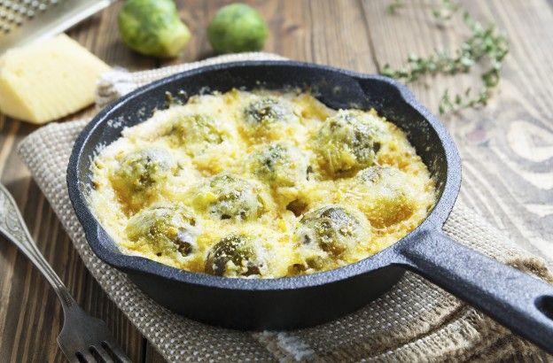 Rosenkohl-Gratin mit Parmesan