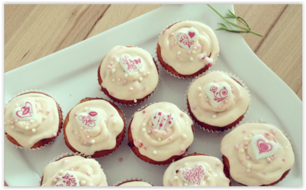 Cupcakes mit Erdbeeren