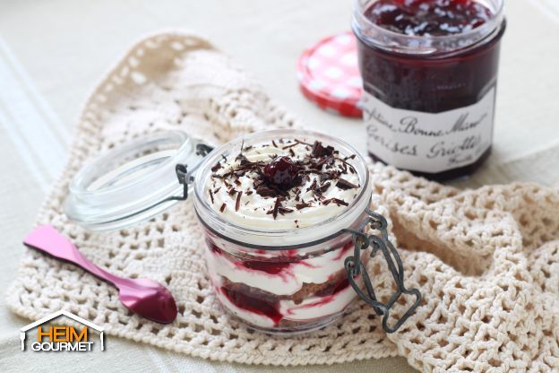 Schwarzwälder Kirschtorte aus dem Glas