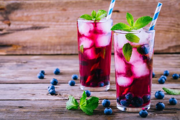 Blaubeer-Sangria