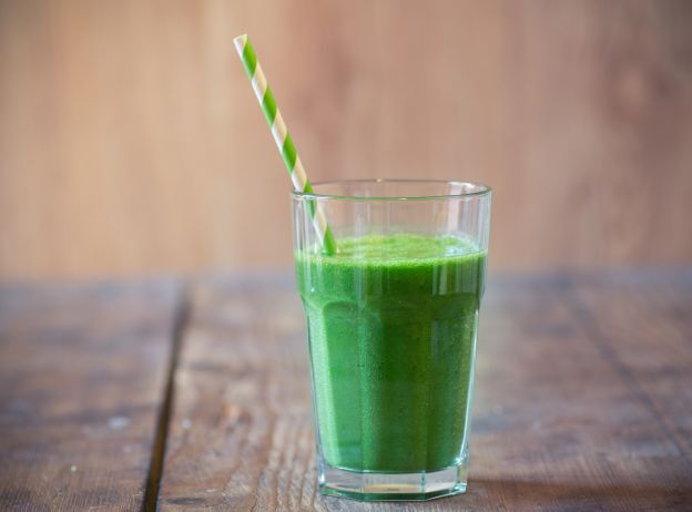 Grüner Smoothie aus Wirsing und Feldsalat