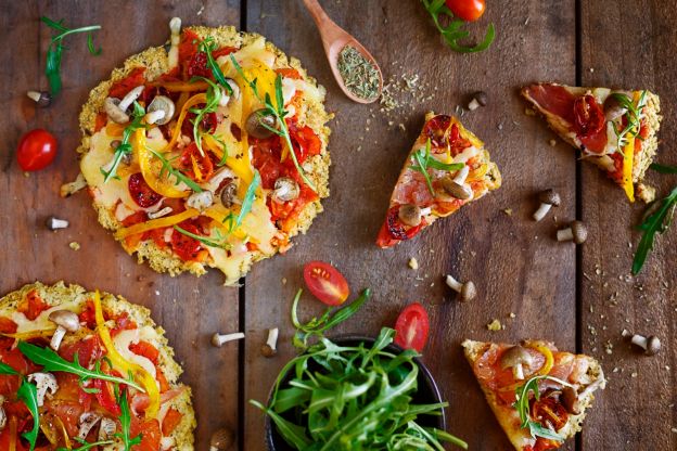 Pizza mit Karotten- oder Blumenkohlboden