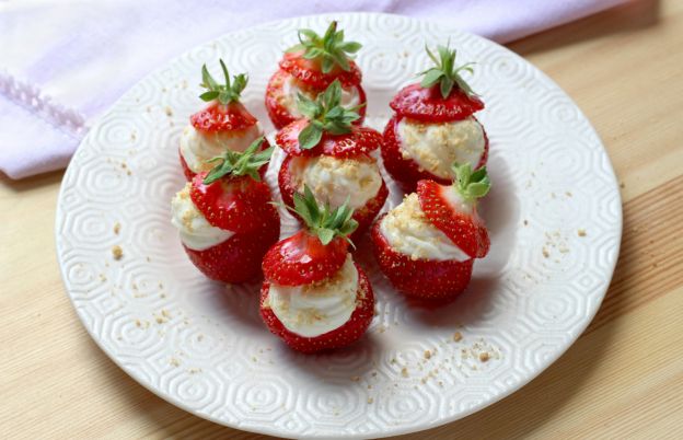 Cheesecake-Erdbeeren