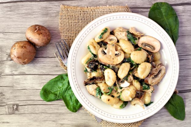 Gnocchi mit Spinat und Champignons