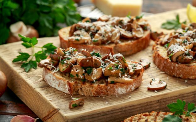 Maronenröhrlinge auf Crostini