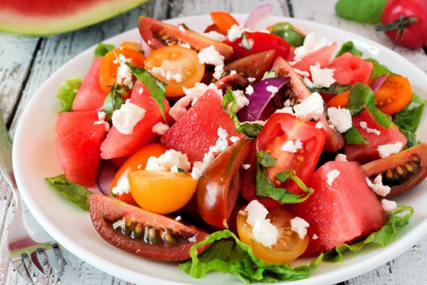 Wassermelonen- und Tomatensalat