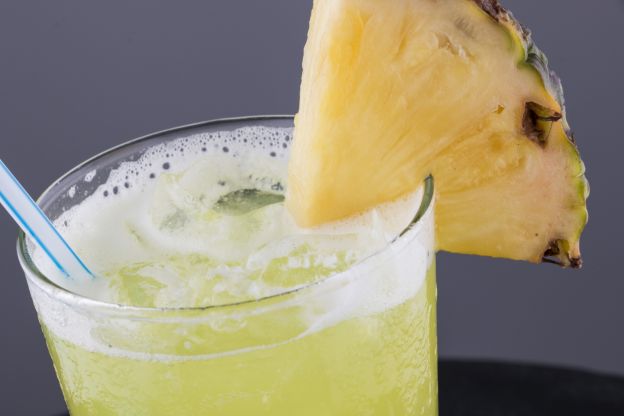 Caipirinha mit Ananas