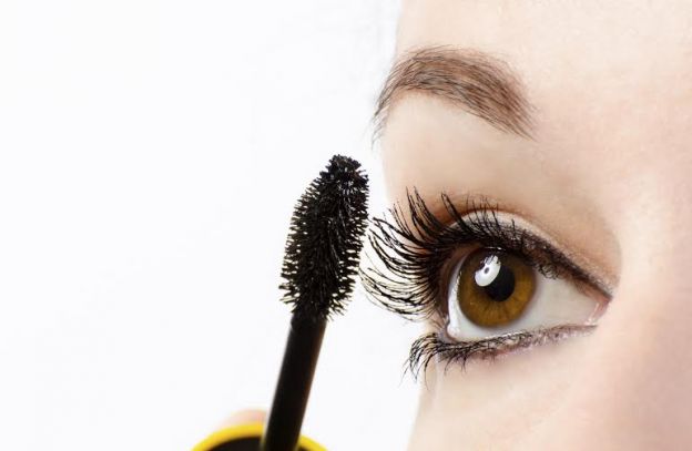 4. Wasserfesten Mascara benutzen