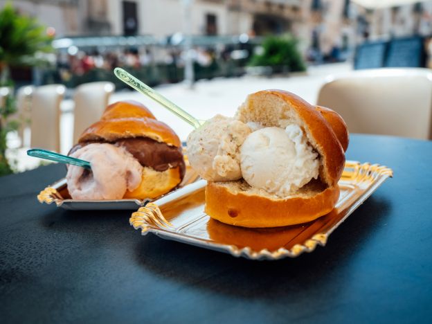 Brioche con gelato