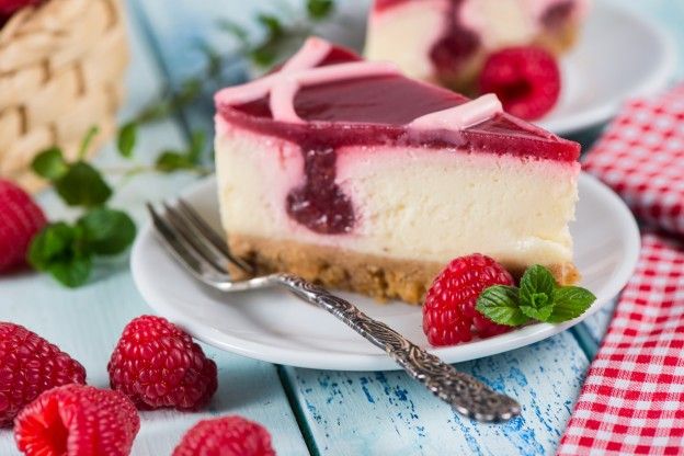 Cheesecake mit Himbeeren