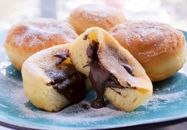 krapfen (berliner) mit nutella-füllung