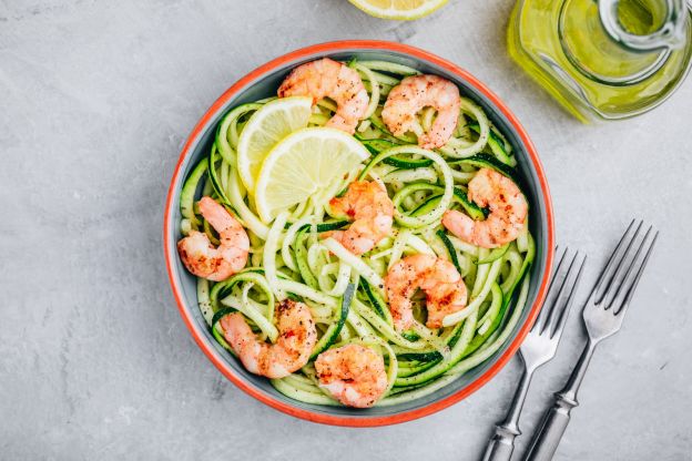 Zoodles mit Shrimps