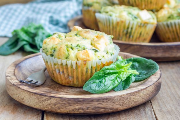 Muffins mit Feta und Spinat