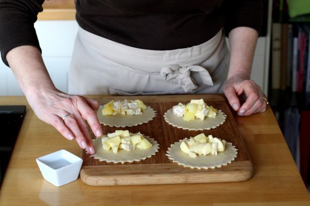 Füllung der Teigtaschen