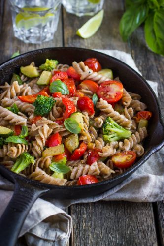 Buntes Pasta-Gericht