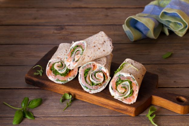 Lachs-Wrap mit Herbstsalaten