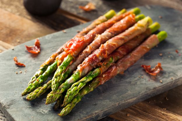 Spargel mit Bacon