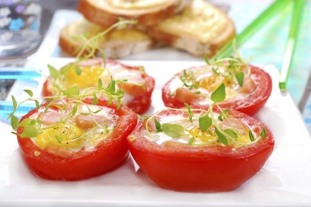 Gebackene Tomate mit Spiegelei