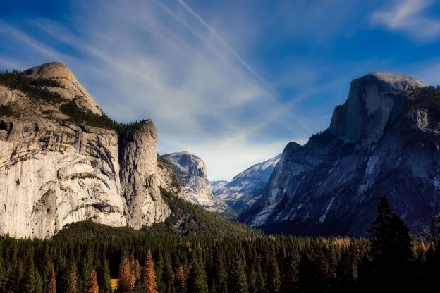 Den Sonnenuntergang im Yosemite National Park in Kalifornien sehen