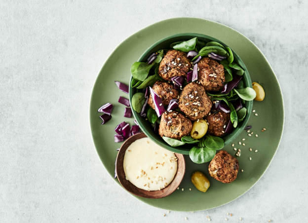 Falafeln mit grünen Oliven