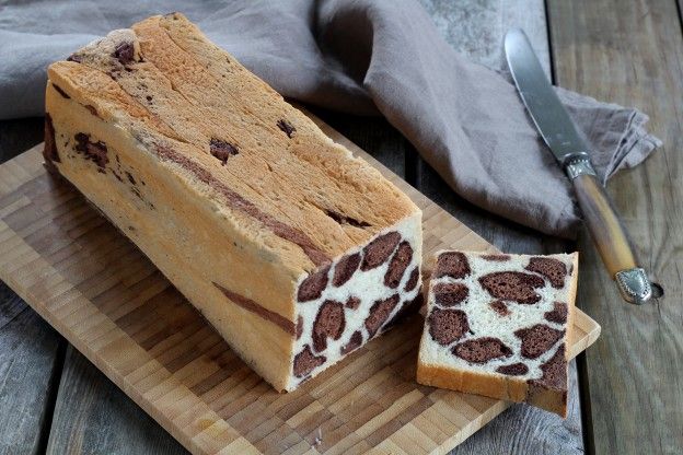 Giraffenbrot aus dreifarbigem Hefeteig