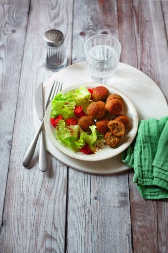 Freitag (E): Buchweizen-Häppchen mit Linsen und Hokkaido an knackigem Salat