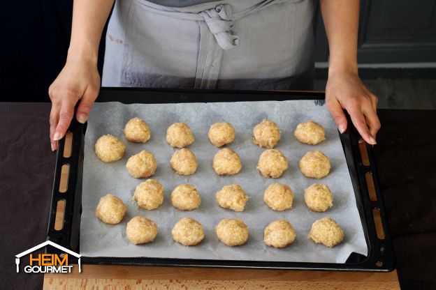 Für die Hähnchenbällchen: