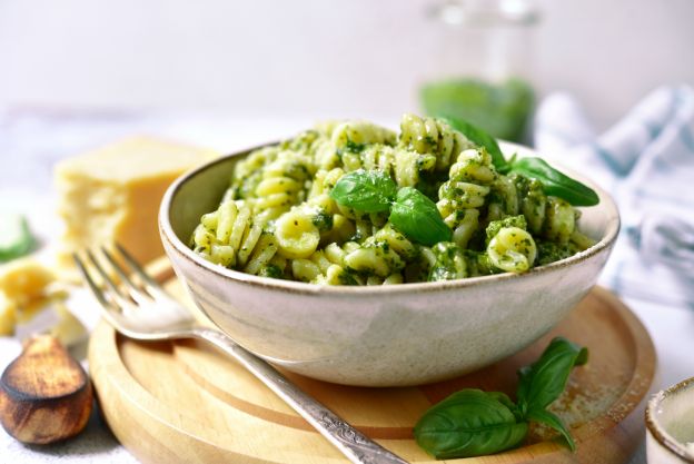 Pasta mit grünem Pesto