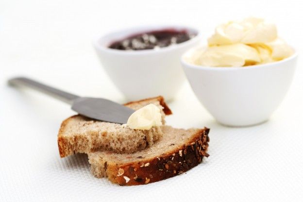 Brot, Butter und Marmelade