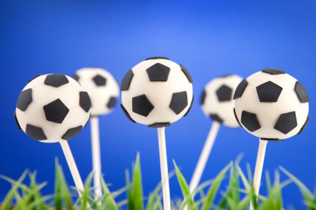 Fußball-Cakepops