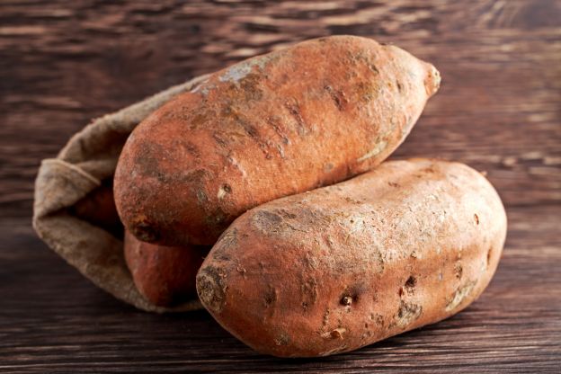 Süßkartoffeln: Gebackene Süßkartoffeln mit Joghurt-Zitronen-Dip