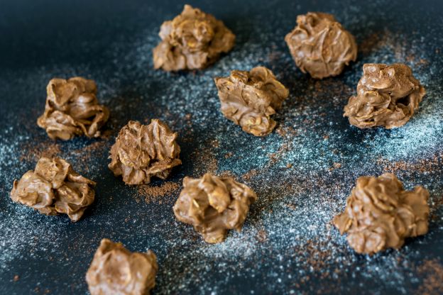 Selbstgemachte Choco Crossies