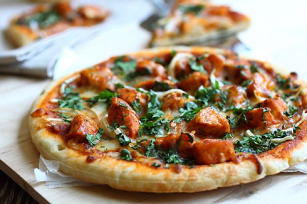 48. Scharfe Chicken Tikka Masala-Pizza aus Indien