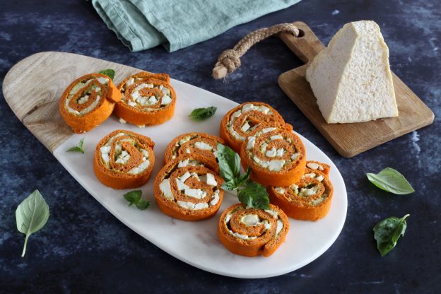 Tomatenschnecken mit Ziegenweichkäse