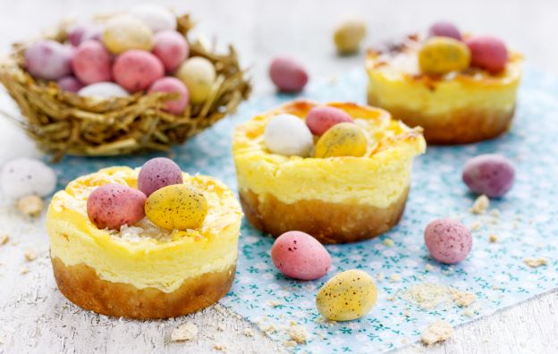 Österliche Mini-Cheesecakes