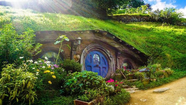 Besuche die Kulissen von Hobbiton in Neuseeland