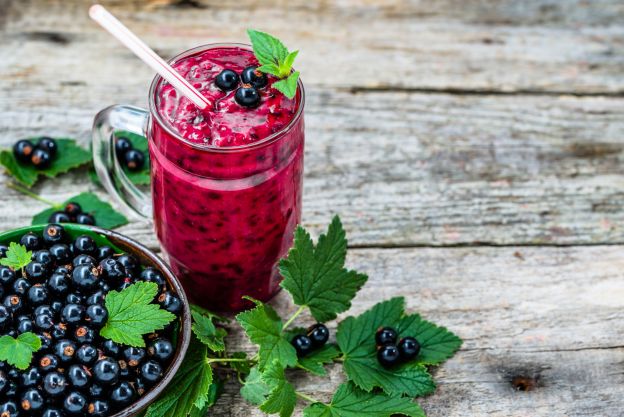 Sommerlicher Johannisbeersmoothie