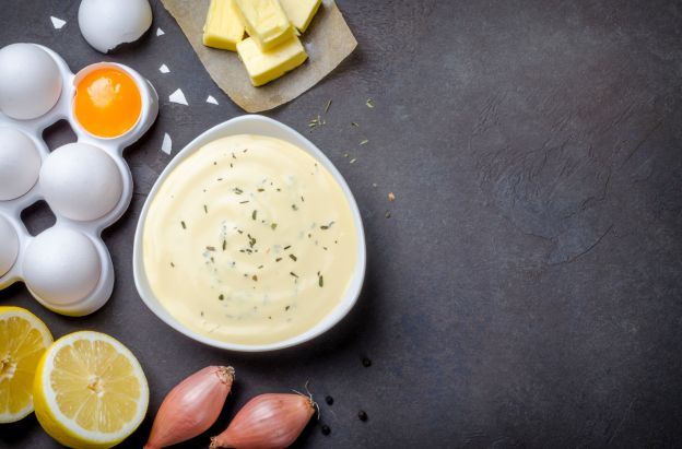 Mayonnaise und verschiedene Saucen