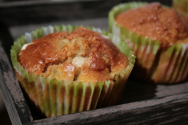 Muffins mit Rhabarber und Hagelzucker