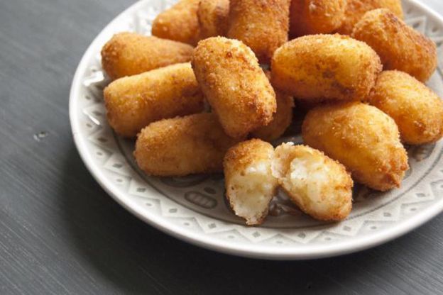 Croquetas de patata con huevos duros