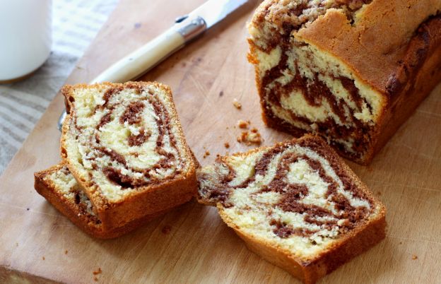 Saftiger Marmorkuchen mit Schoko-Streichcreme