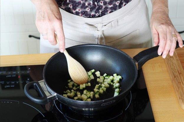 Zucchini braten