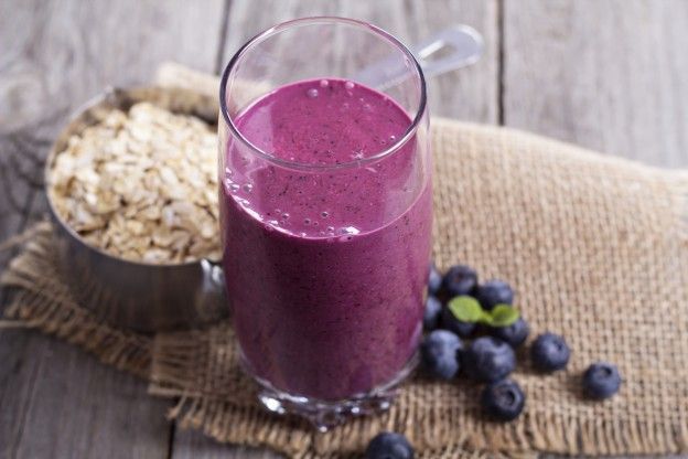 Heidelbeer-Smoothie für einen flachen Bauch