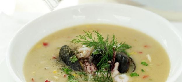 pikante Suppe mit Meeresfrüchten