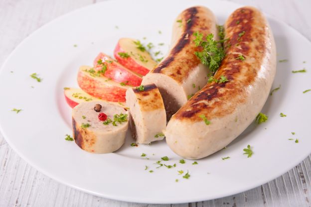 Weißwurst mit Äpfeln