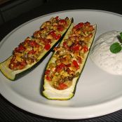 Gefullte Zucchini Auf Griechische Art Mit Tomaten Und Schafskase 3 4 5