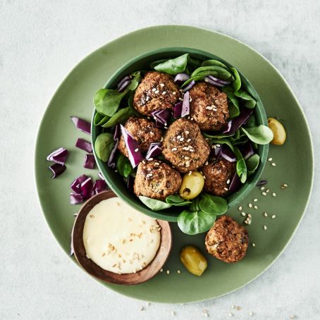 Falafeln mit grünen Oliven