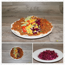 (vegetarischer/veganer) Lahmacun mit mariniertem Rotkohl