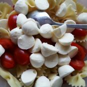 Pasta Caprese Salat - Schritt 1